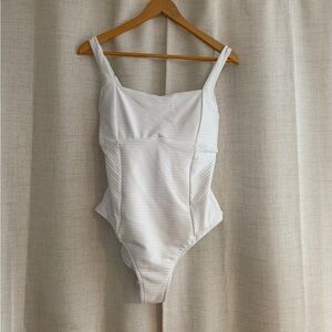 Bikini Village / Rip Curl / Large white Square Neck Bathing suit D cup.